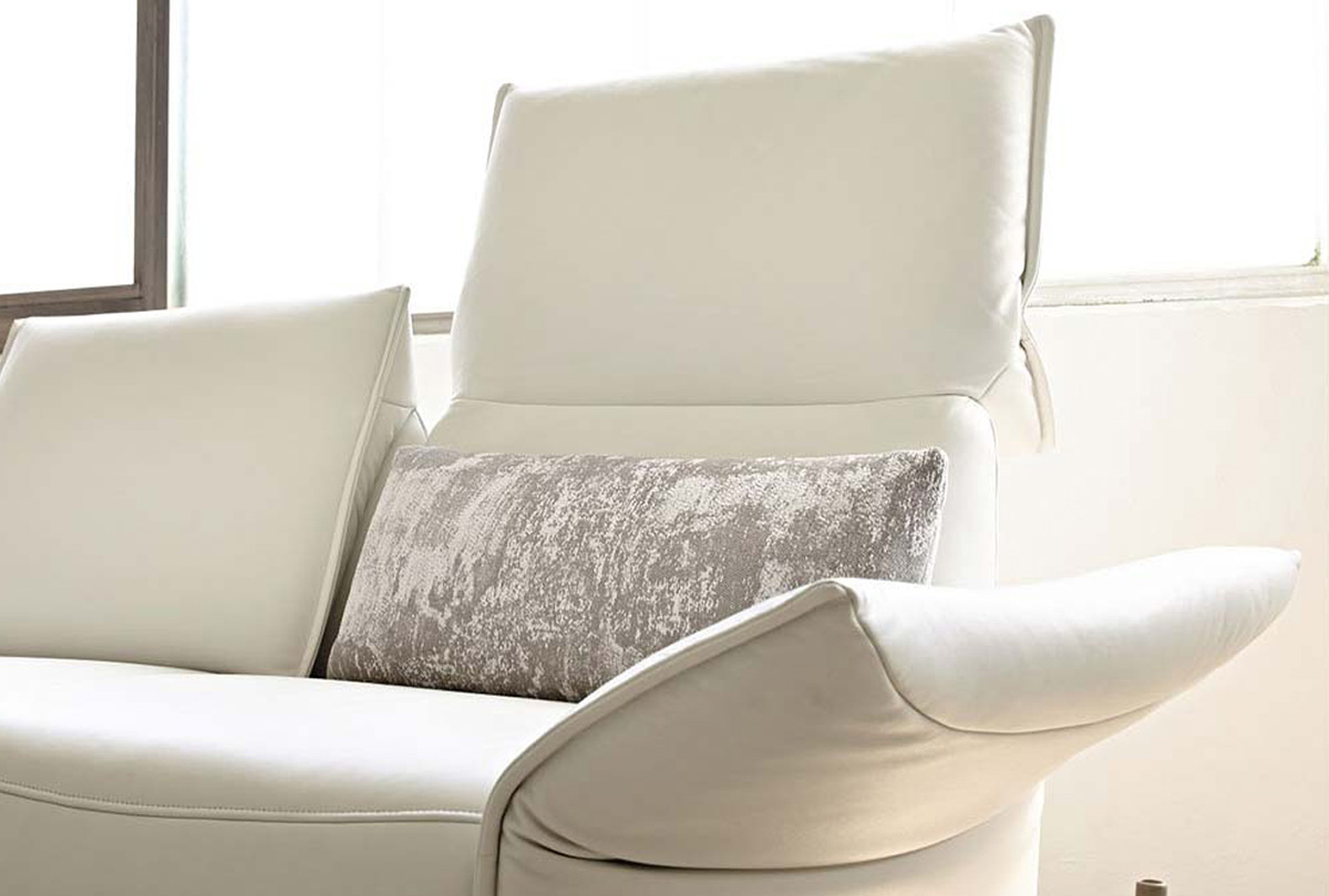 Vanda by simplysofas.in